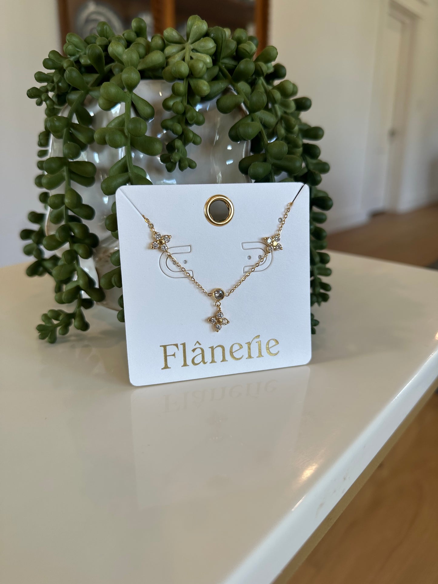 Aveline Necklakce